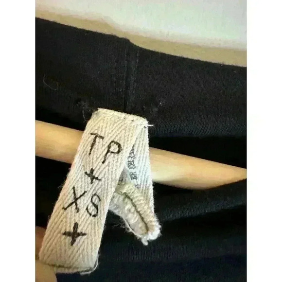 We The Free Luna Long Sleeve Top Blouse Side Slits Size XS Wide Neck Black - Picture 2 of 6